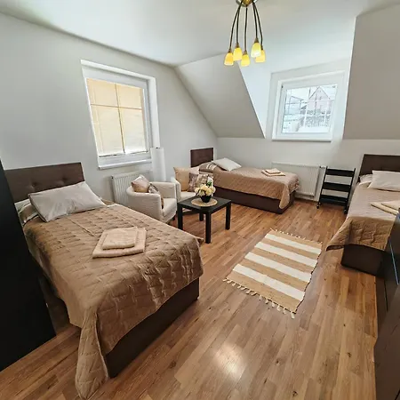 Apartament 3j *